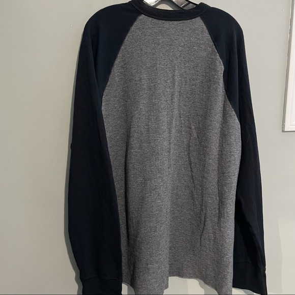 L.L. Bean long sleeve Henley shirt - XL - Picture 3 of 4